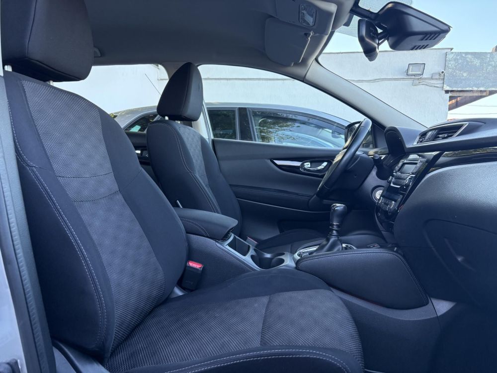 NISSAN QASHQAI 1.6 dCi Tekna 4WD 119e km. LED Tempomat Bluetooth Digitklíma MEGKÍMÉLT állapot!