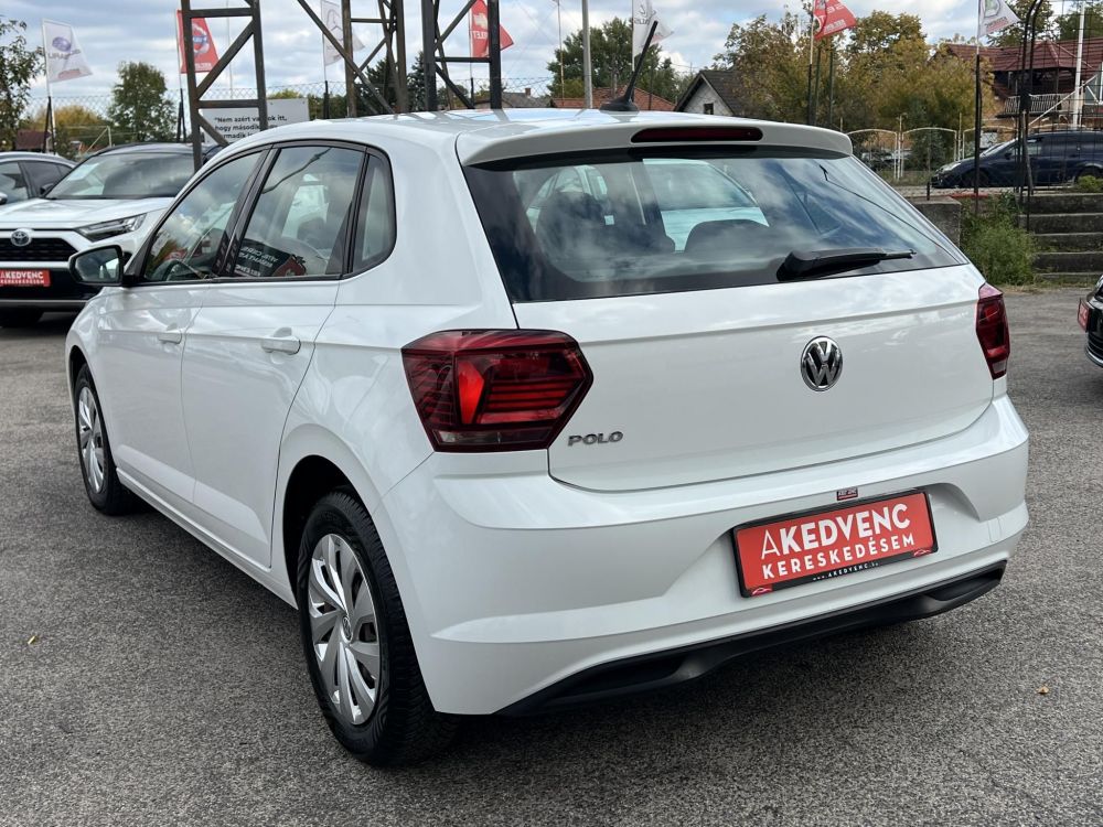 VOLKSWAGEN POLO VI 1.6 TDI SCR Comfortline Klíma Tempomat Navi Bluetooth 4 évszakos gumik!