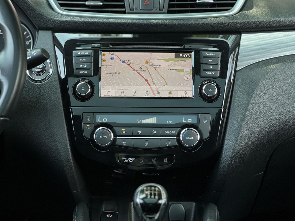 NISSAN QASHQAI 1.3 DIG-T N-Connecta 63e km. Magyarországi. rendszeresen szervizelt!