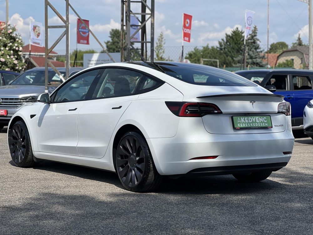 TESLA MODEL 3 Performance AWD (Automata) 76e km. AMD Ryzen. mátrix LED. hőszivattyú. garanciális. megkímélt állapot!