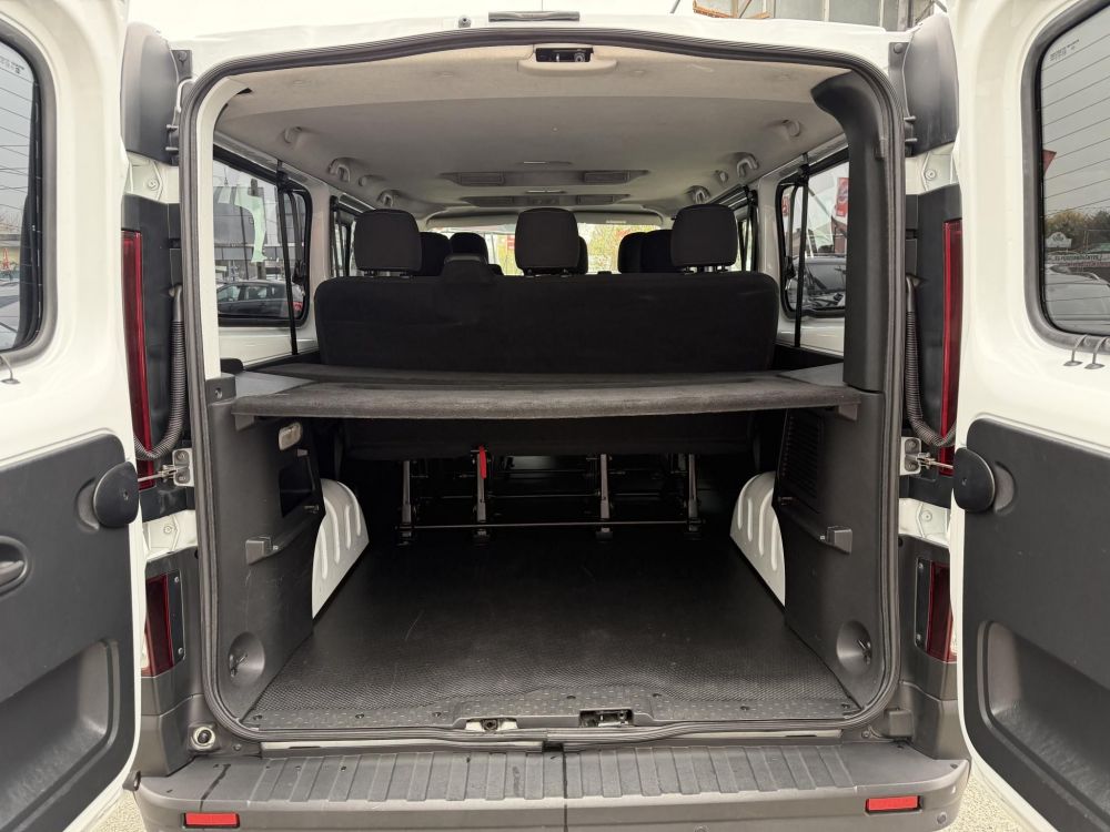 OPEL VIVARO 1.6 CDTI L1H1 2.7t Start-Stop Euro 6 (9 személyes) M.o.-i. 1.tul. Tempomat Klíma Tolatóradar