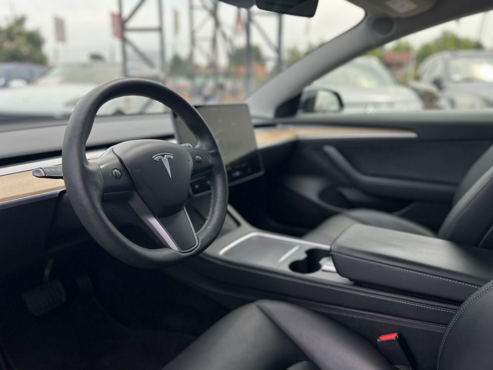 TESLA MODEL 3 Long Range AWD (Automata) 129e km. Ryzen proci. 510 km hatótáv. garancia!