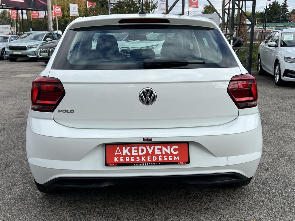 VOLKSWAGEN POLO VI 1.6 TDI SCR Comfortline Klíma Tempomat Navi Bluetooth 4 évszakos gumik!