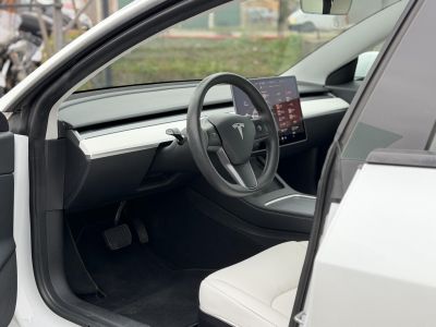 TESLA MODEL 3 Long Range AWD (Automata) FSD. FEHÉR BELSŐ. Perf BOOST. garanciális. hőszivattyú. vonóhorog!