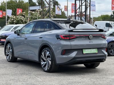 VOLKSWAGEN ID.5 77 kWh GTX 4Motion 60e km. téli-nyári kerék garnitúra. megkímélt állapot!