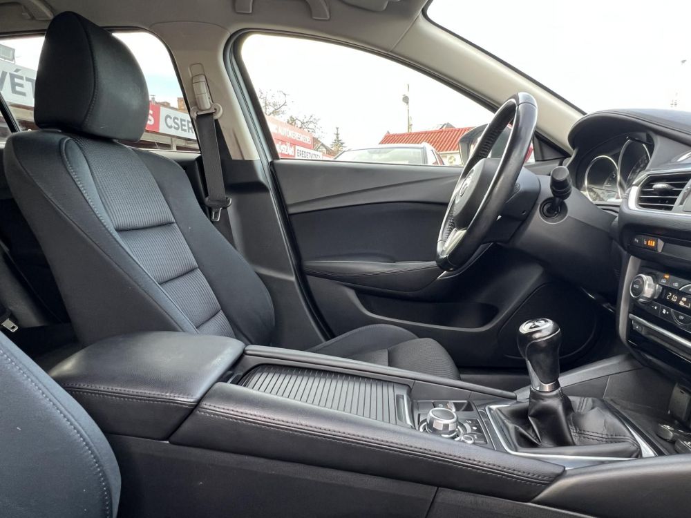 MAZDA 6 Sportkombi 2.2 CD Attraction M.o.-i. 1.tul. Tempomat Bluetooth Tolatóradar Márkaszervizelt!