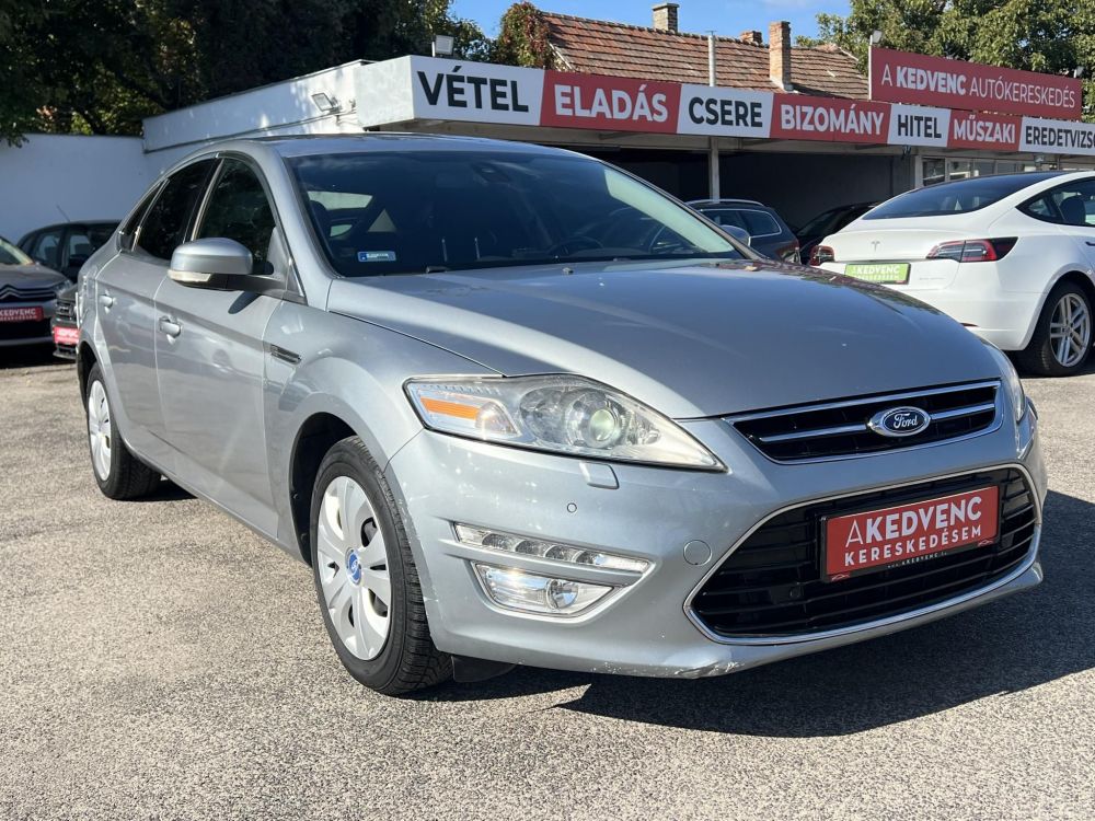 FORD MONDEO 2.0 TDCi Titanium Powershift Xenon Tempomat Keyless Ülésfűtés/hűtés GARANCIÁLIS VÁLTÓ!