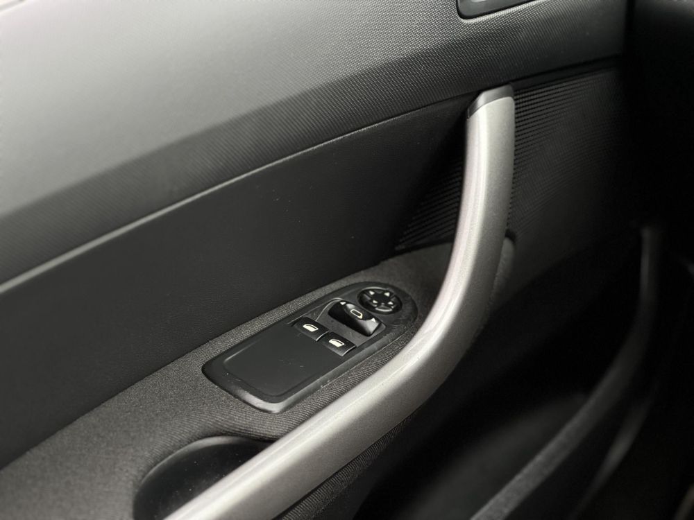 PEUGEOT 308 1.4 VTi Confort Pack 90e km. Magyarországi. klíma. tempomat. vonóhorog. 2 gyári kulcs!