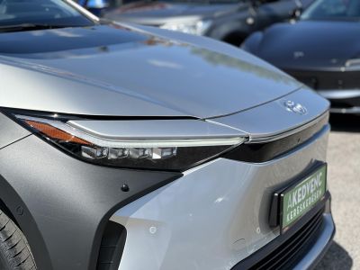 TOYOTA BZ4X Executive AWD 15e km. JBL. magas felszereltség!
