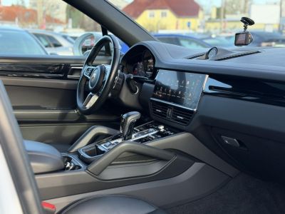 PORSCHE CAYENNE Coupé E-Hybrid Tiptronic ic 48e km. Sérülésmentes. 2027.12-ig zöld rendszám