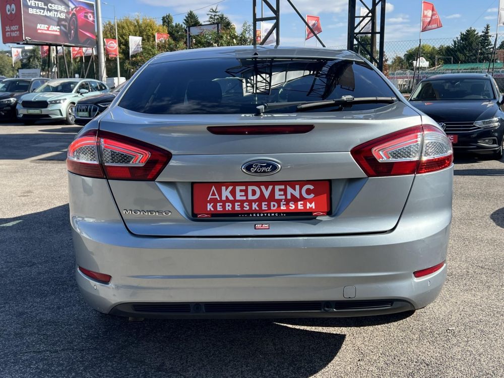 FORD MONDEO 2.0 TDCi Titanium Powershift Xenon Tempomat Keyless Ülésfűtés/hűtés GARANCIÁLIS VÁLTÓ!