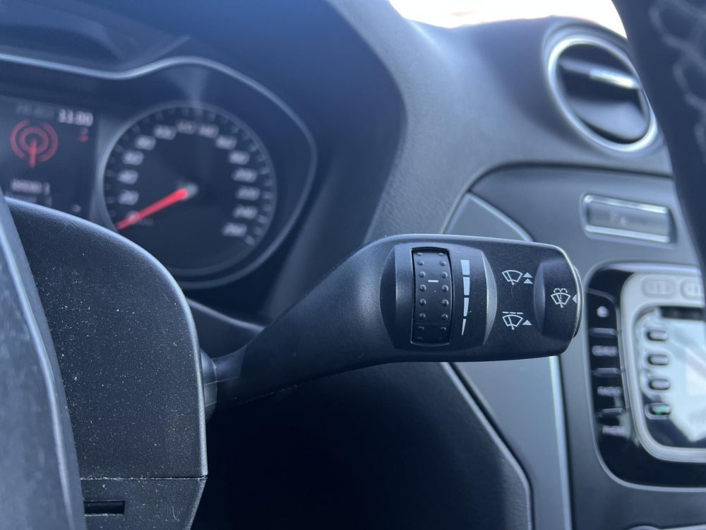 FORD MONDEO 2.0 TDCi Titanium Powershift Xenon Tempomat Keyless Ülésfűtés/hűtés GARANCIÁLIS VÁLTÓ!