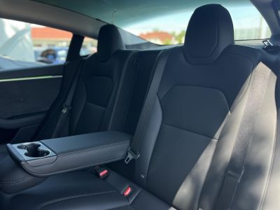 TESLA MODEL 3 Long Range AWD (Automata) HIGHLAND. 28e km. mátrix LED. ülésszellőztetés. hőszivattyú. garanciális!