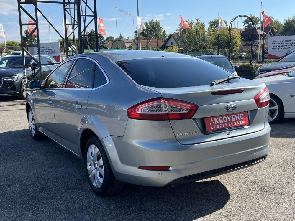 FORD MONDEO 2.0 TDCi Titanium Powershift Xenon Tempomat Keyless Ülésfűtés/hűtés GARANCIÁLIS VÁLTÓ!