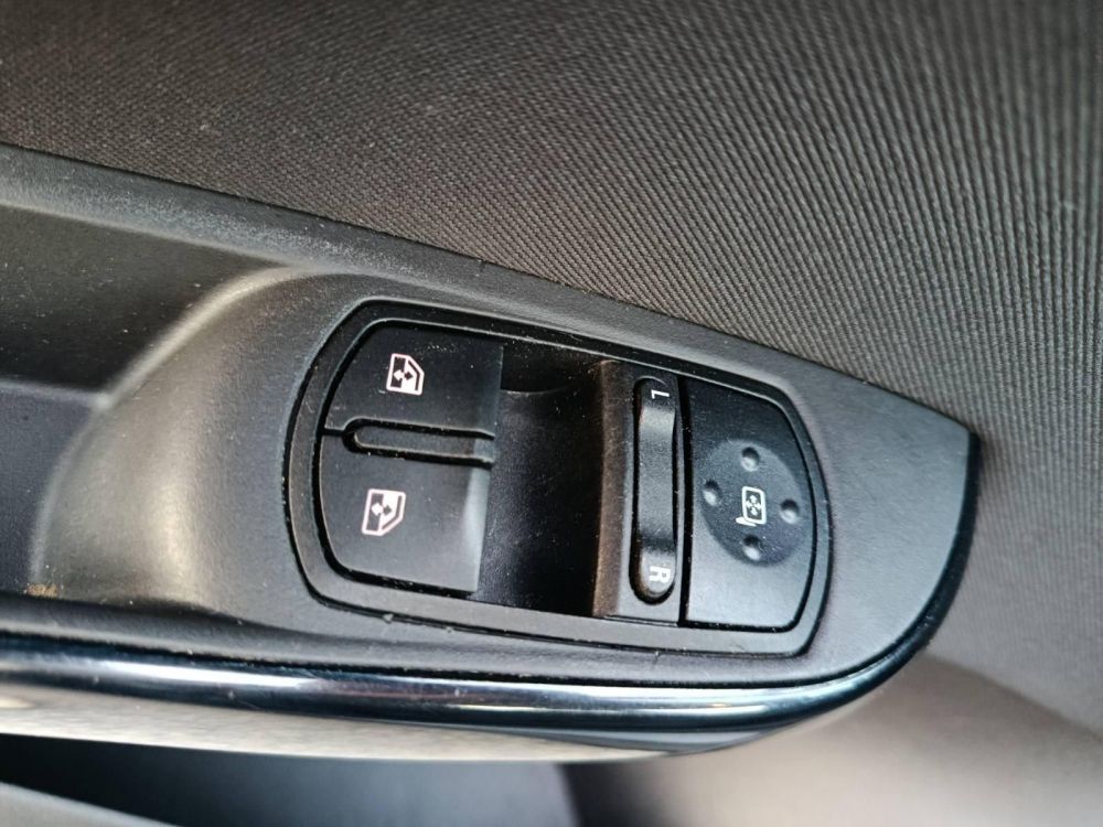 OPEL CORSA E 1.2 Drive Klíma Tempomat Bluetooth City szervó!