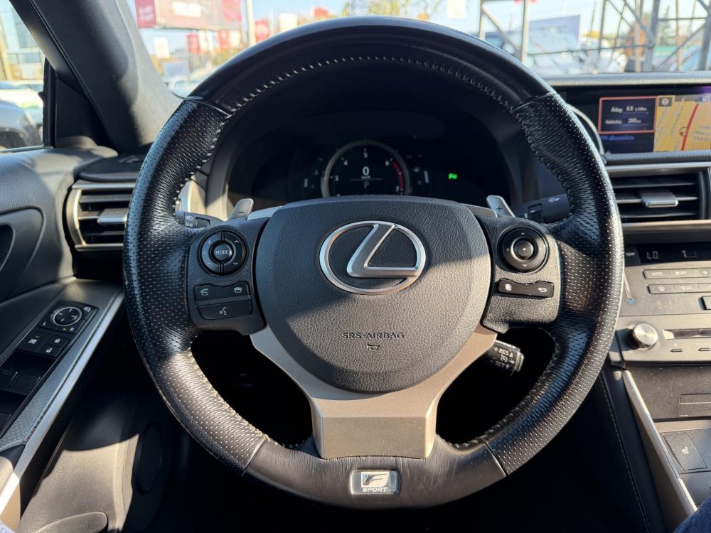 LEXUS IS 200t F Sport (Automata) 75e km. Magyarországi. Márkaszervizelt!