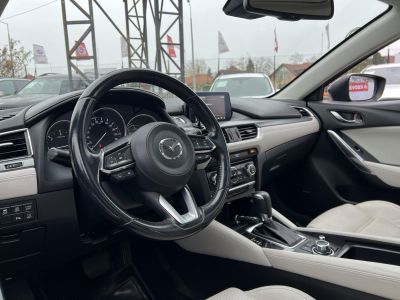 MAZDA 6 Sportkombi 2.2 CD Revolution Top (Automata) Sávtartó Head-up Napfénytető Fehér bőr Tolatókamera F1 Váltó!