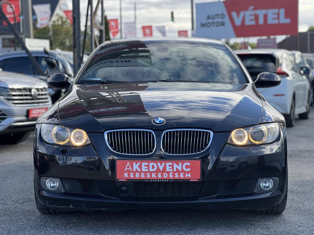 BMW 335d (Automata) Individual M57. napfénytető. xenon. combtámasz. memória. kormányváltó