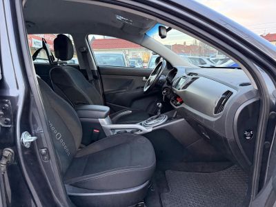 KIA SPORTAGE 2.0 CRDi LX 4x4 (Automata) Magasan felszerelt. Difizár. Téli-nyári gumi garnitúra!
