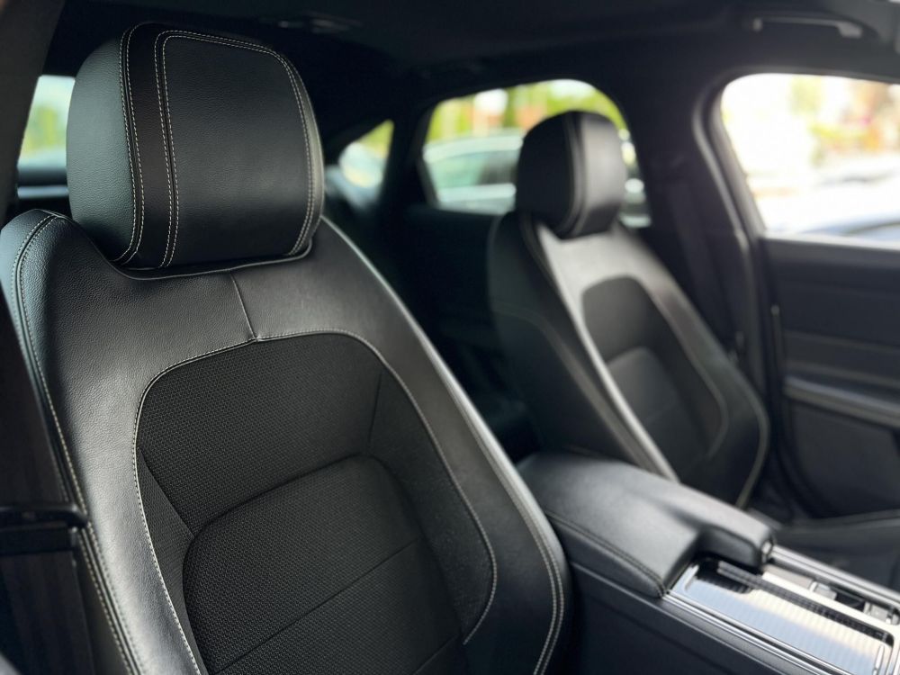 JAGUAR XF 2.0 i4D R-Sport Magyarországi. szervizelt!