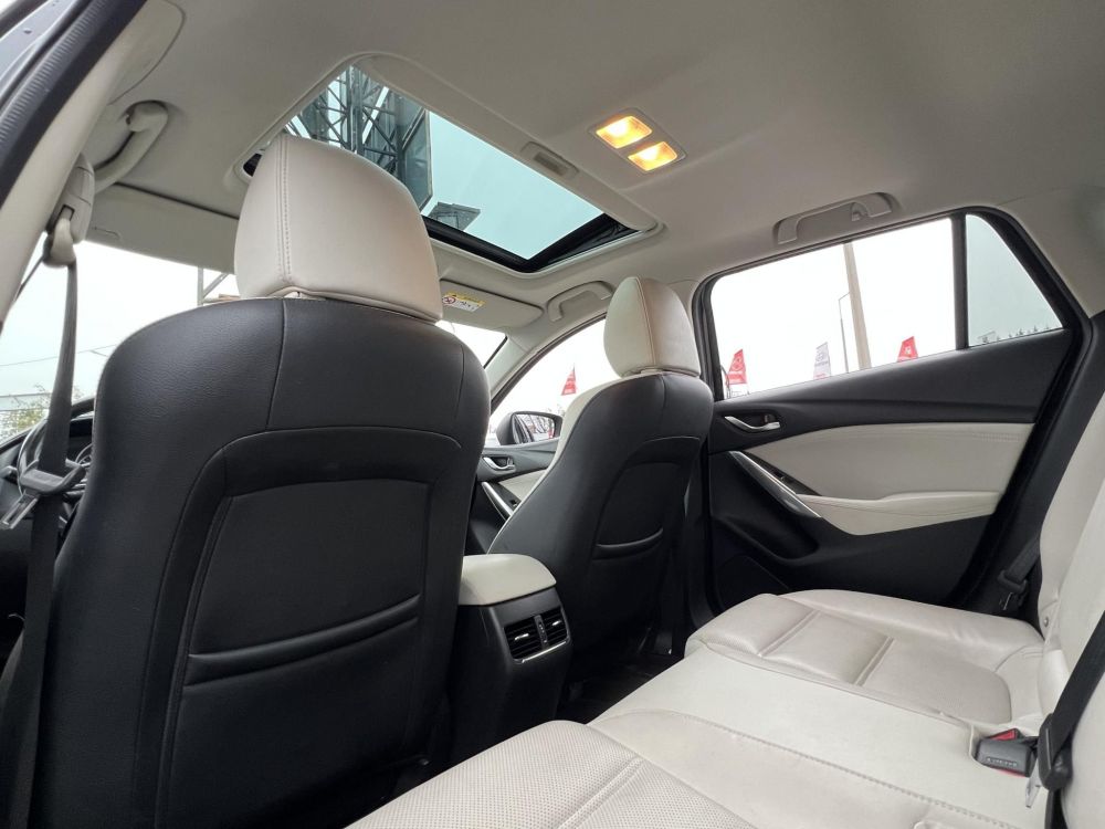 MAZDA 6 Sportkombi 2.2 CD Revolution Top (Automata) Sávtartó Head-up Napfénytető Fehér bőr Tolatókamera F1 Váltó!