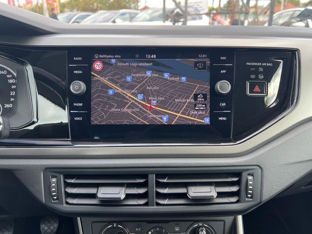 VOLKSWAGEN POLO VI 1.6 TDI SCR Comfortline Klíma Tempomat Navi Bluetooth 4 évszakos gumik!