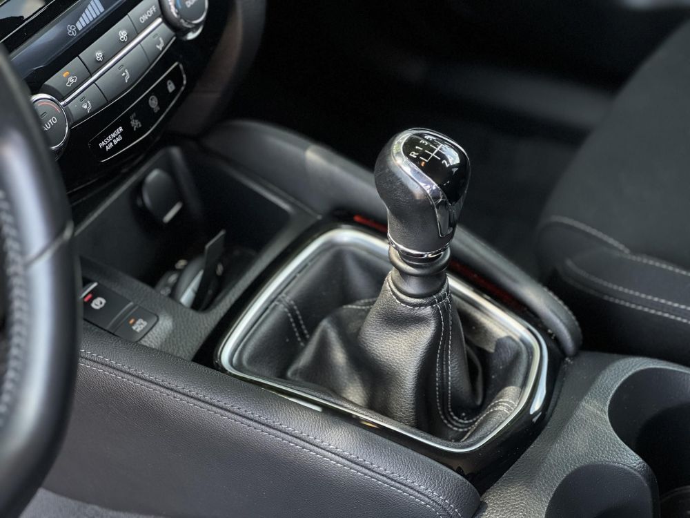 NISSAN QASHQAI 1.3 DIG-T N-Connecta 63e km. Magyarországi. rendszeresen szervizelt!