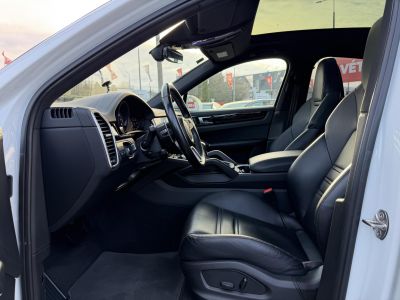 PORSCHE CAYENNE Coupé E-Hybrid Tiptronic ic 48e km. Sérülésmentes. 2027.12-ig zöld rendszám