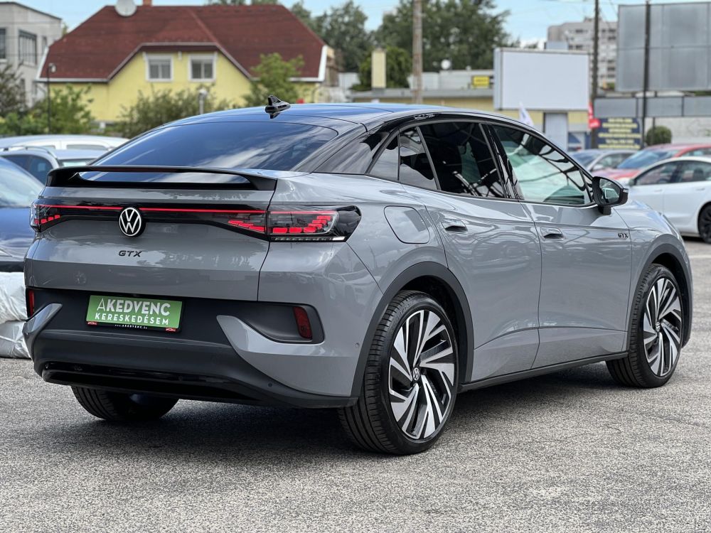 VOLKSWAGEN ID.5 77 kWh GTX 4Motion 60e km. téli-nyári kerék garnitúra. megkímélt állapot!
