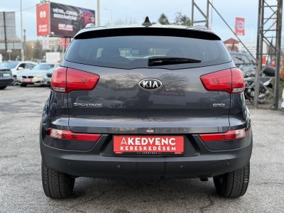 KIA SPORTAGE 2.0 CRDi LX 4x4 (Automata) Magasan felszerelt. Difizár. Téli-nyári gumi garnitúra!