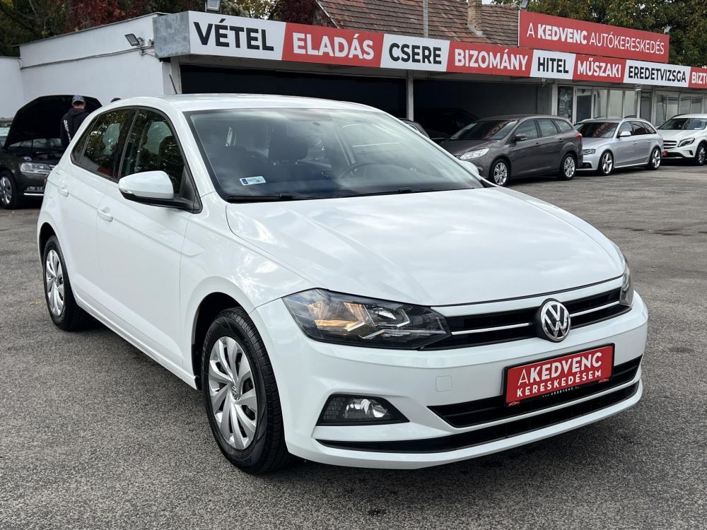 VOLKSWAGEN POLO VI 1.6 TDI SCR Comfortline Klíma Tempomat Navi Bluetooth 4 évszakos gumik!