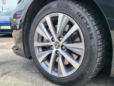 LEXUS ES 300h Prestiege Top CVT 60e km. LED Napfénytető Bőr Navi Tempomat Kamera Ülésfűtés
