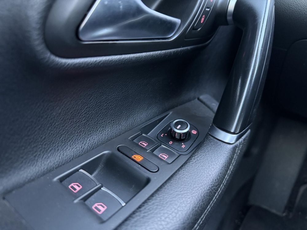 VOLKSWAGEN CC 2.0 CR TDI BMT DSG [5 személy] Xenon Tempomat Ülésfűtés PDC Navi Bluetooth 2 gyári kulcs!