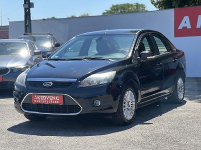 FORD FOCUS 1.6 Ti-VCT Trend Plus Magyarországi. Gyári fényezés. Végig vezetett szervizkönyv. Android!