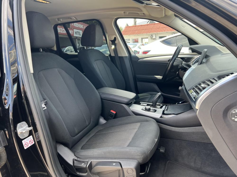 BMW X3 sDrive18d (Automata) Magyarországi. Márkaszervizelt!