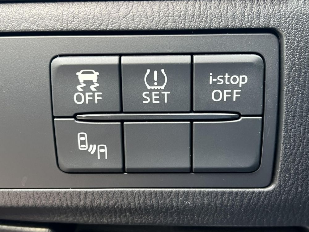 MAZDA 6 Sportkombi 2.2 CD Attraction M.o.-i. 1.tul. Tempomat Bluetooth Tolatóradar Márkaszervizelt!