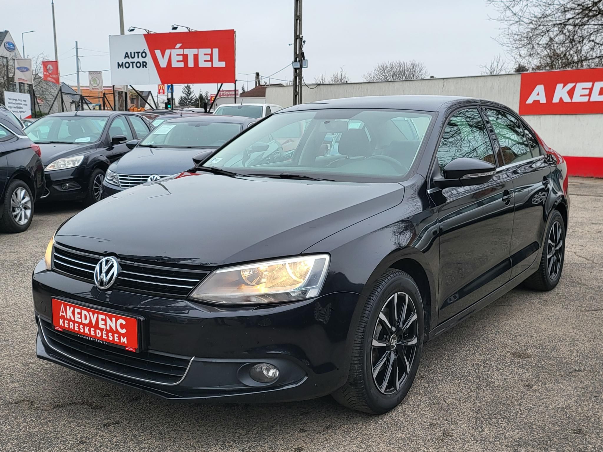 VOLKSWAGEN JETTA 1.4 TSI BMT Highline DSG Magyarországi Tempomat Ülésfűtés Frissen szervizelt!