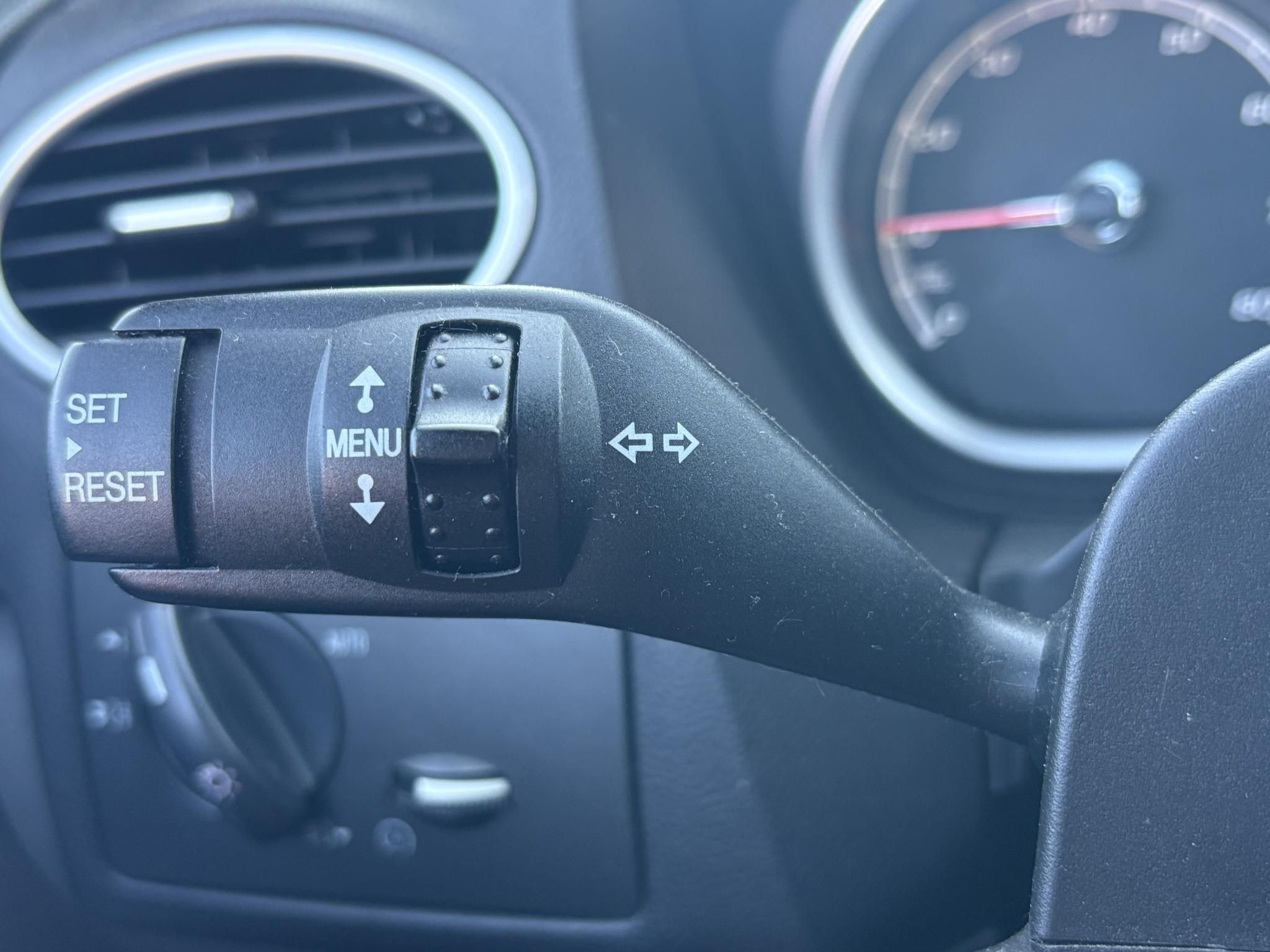 FORD FOCUS RS 2.5 T Értékes kiegészítőkkel