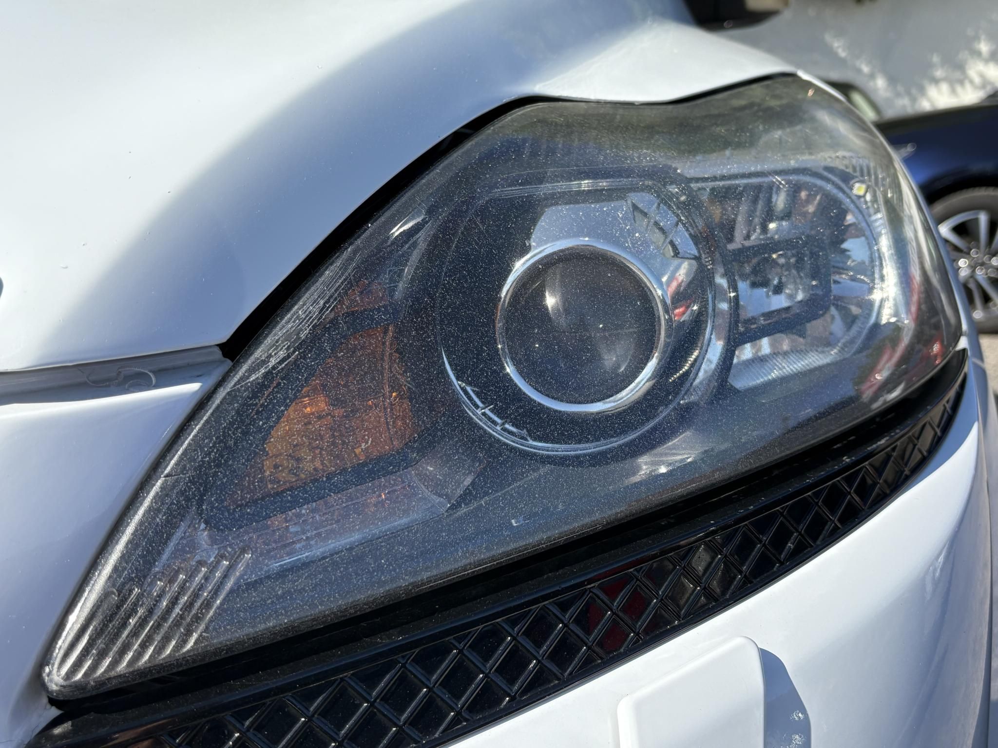 FORD FOCUS RS 2.5 T Értékes kiegészítőkkel