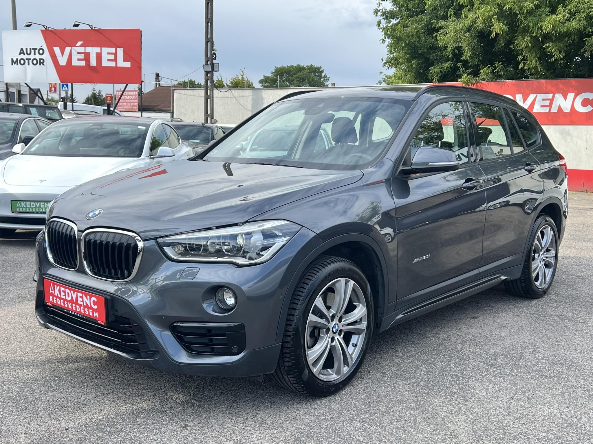 BMW X1 xDrive20i (Automata) M.o.-i. 1.tul. Márkaszervizelt!