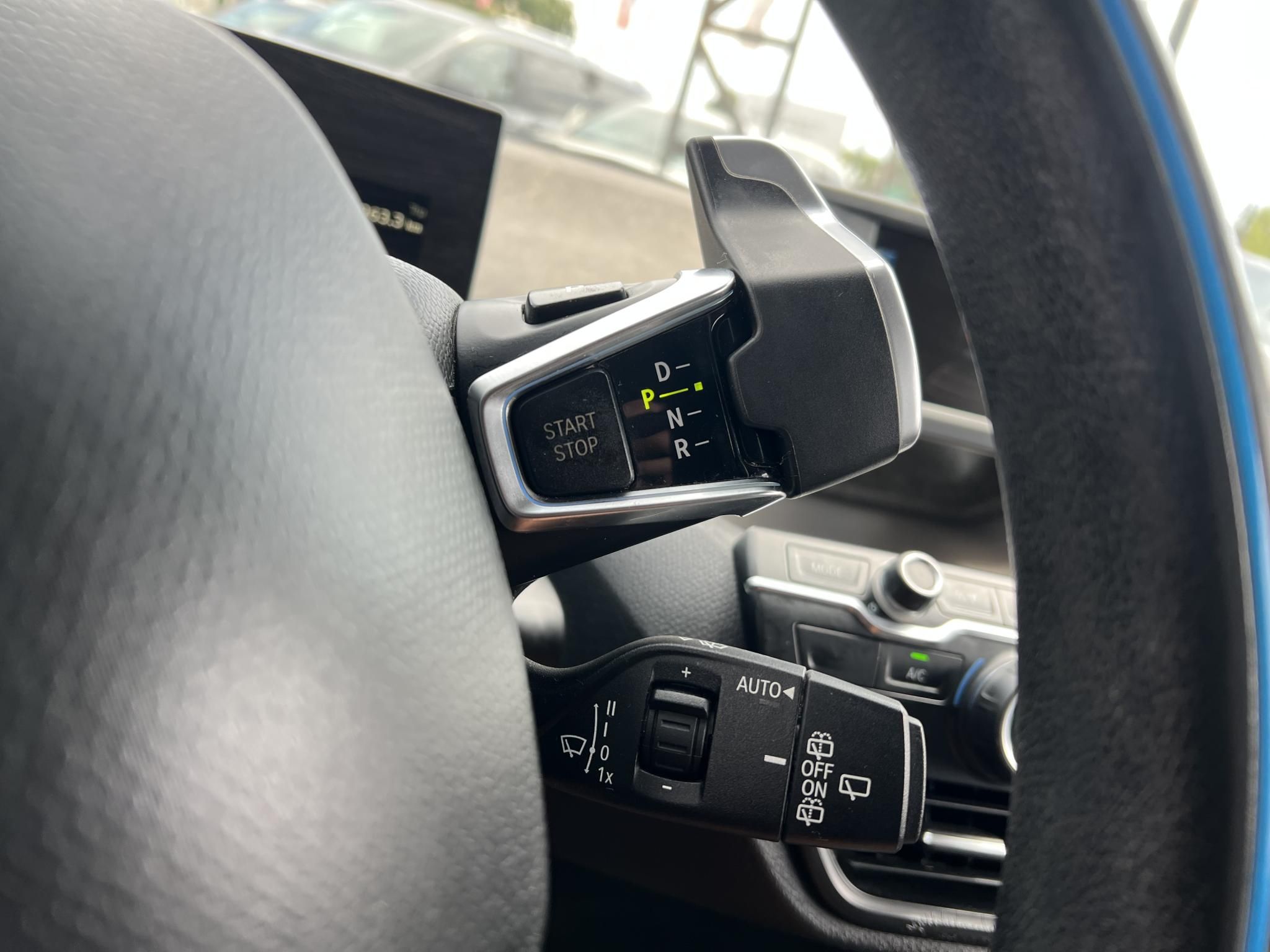 BMW I3 (Automata) 60Ah 100e km. Frissen szervizelt!