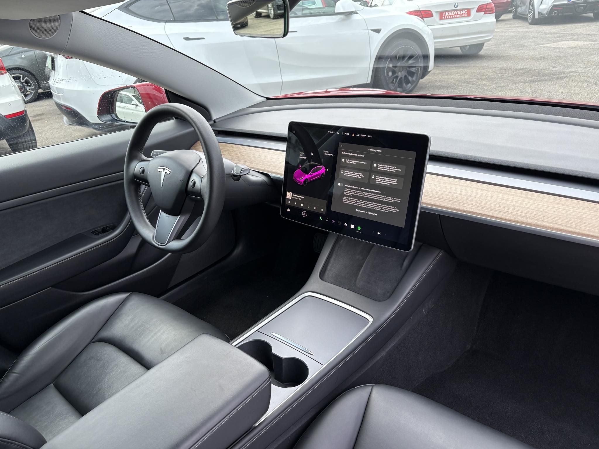 TESLA MODEL 3 Standard Range Plus Aut 80e km. mátrix LED. hőszivattyús. facelift. garanciális!
