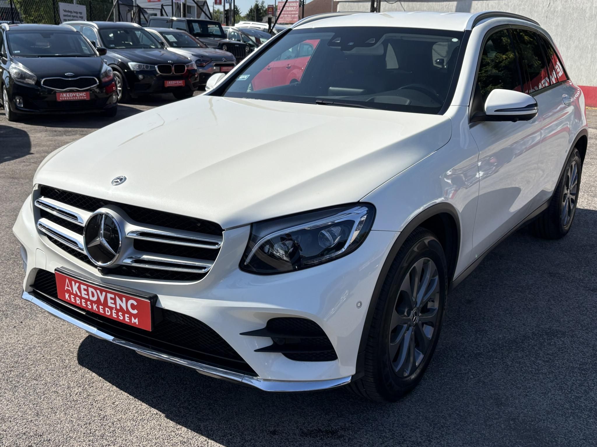MERCEDES-BENZ GLC 220 d 4Matic 9G-TRONIC AMG csomag. LED Távtartó Head-Up Navi 360 kamera Bluetooth Megkímélt!