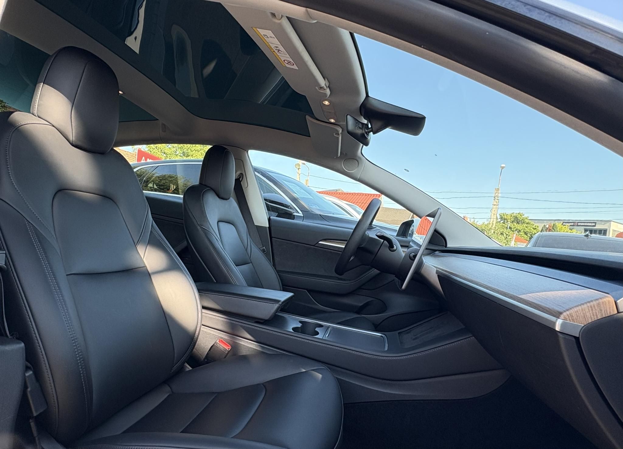 TESLA MODEL 3 Standard Range Plus Aut 96e km. mátrix LED. facelift. hőszivattyú. premium hifi. garanciális!