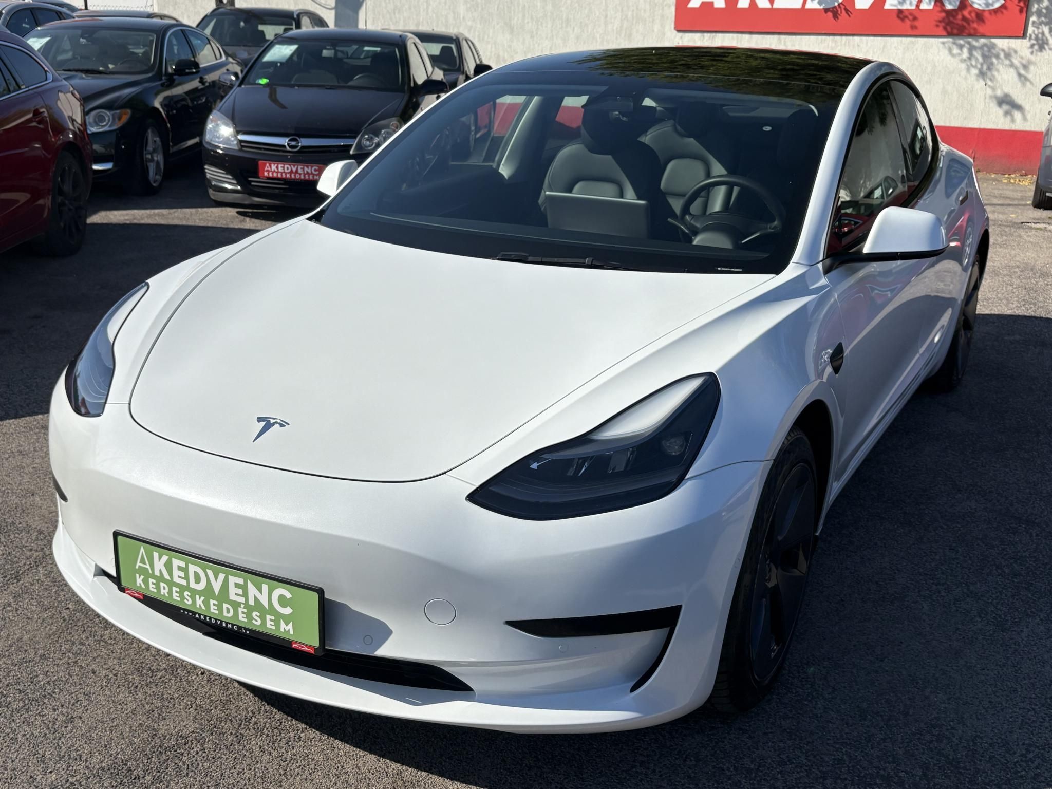 TESLA MODEL 3 Standard Range Plus Aut 96e km. mátrix LED. facelift. hőszivattyú. premium hifi. garanciális!