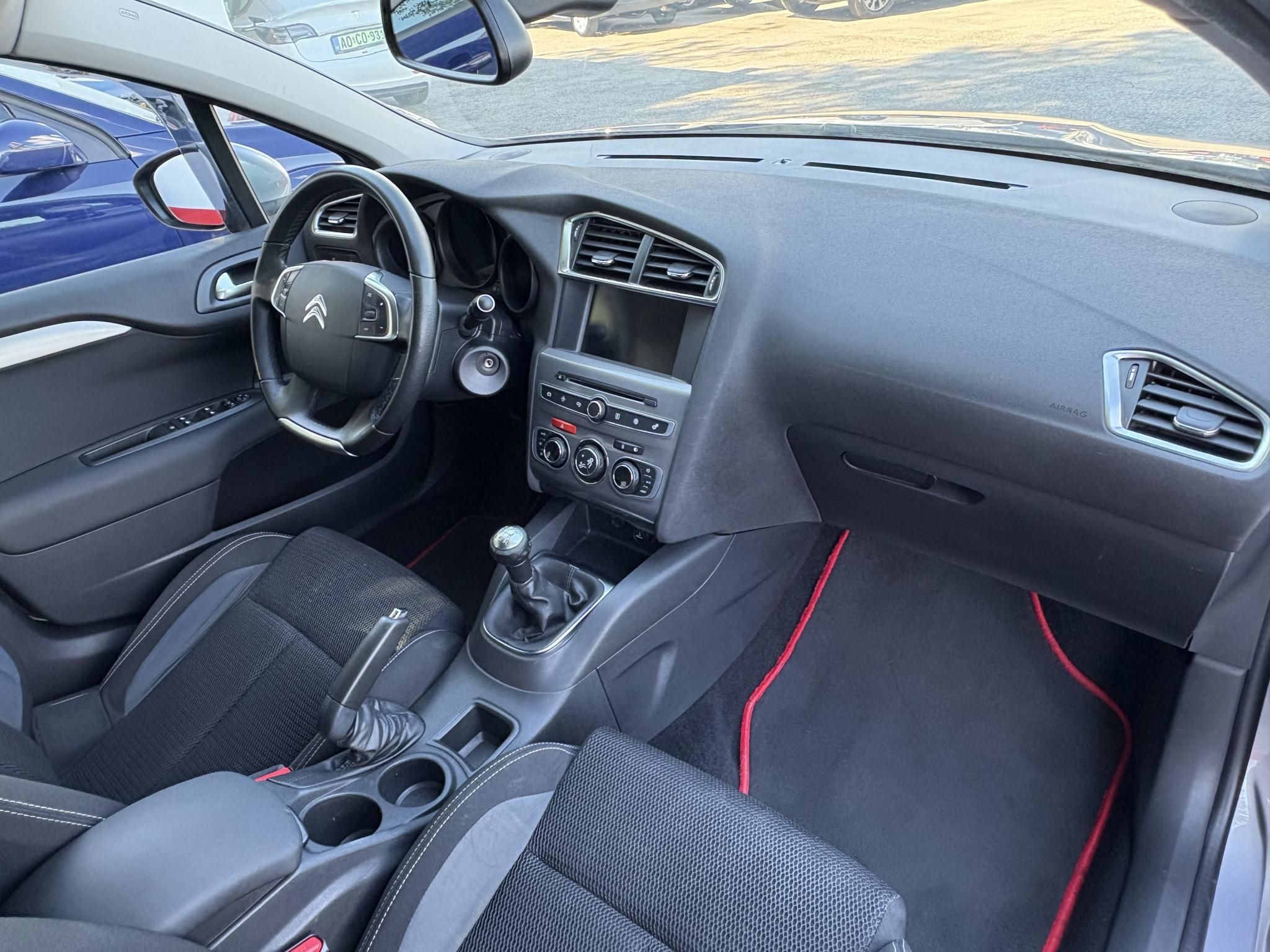 CITROEN C4 1.6 BlueHDi Profi Feel Klíma Tempomat Bluetooth Carplay TGK!