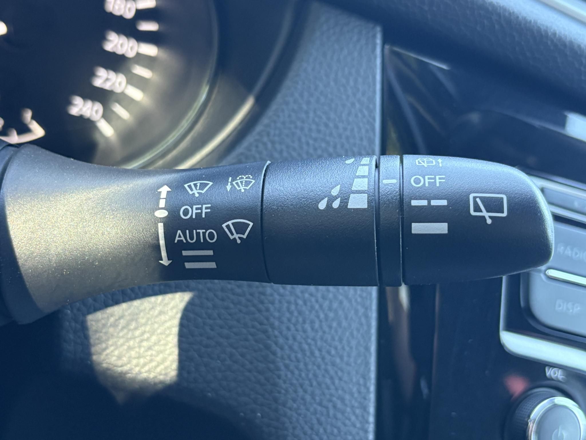 NISSAN QASHQAI 1.6 dCi Tekna 4WD 119e km. LED Tempomat Bluetooth Digitklíma MEGKÍMÉLT állapot!