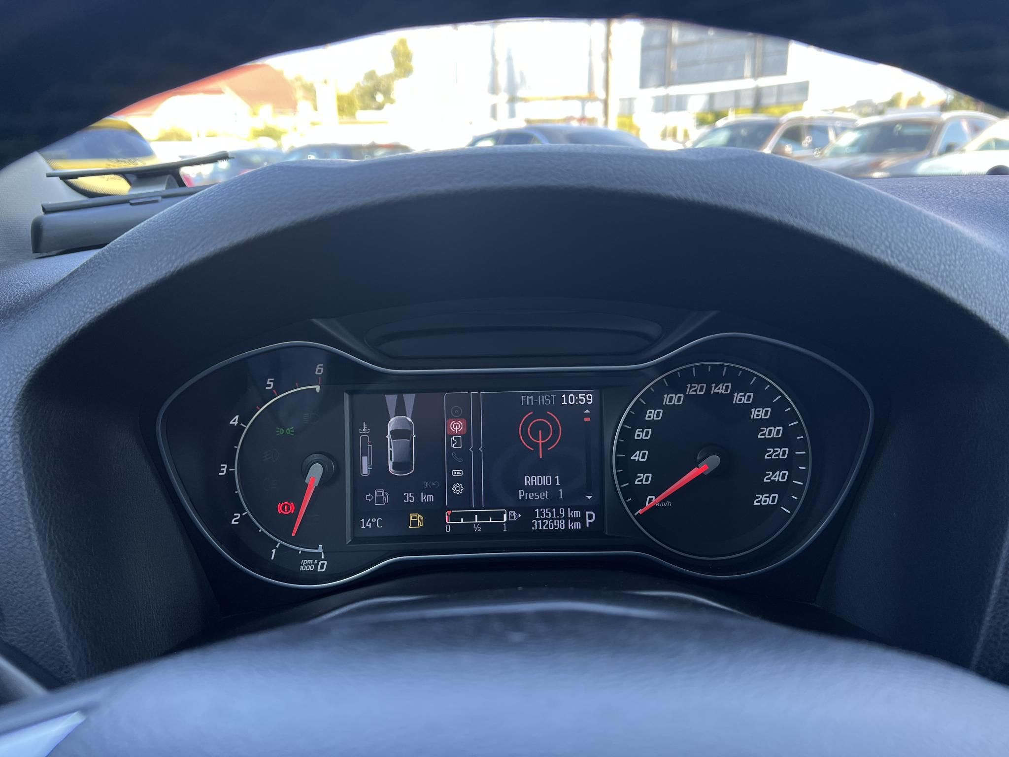 FORD MONDEO 2.0 TDCi Titanium Powershift Xenon Tempomat Keyless Ülésfűtés/hűtés GARANCIÁLIS VÁLTÓ!