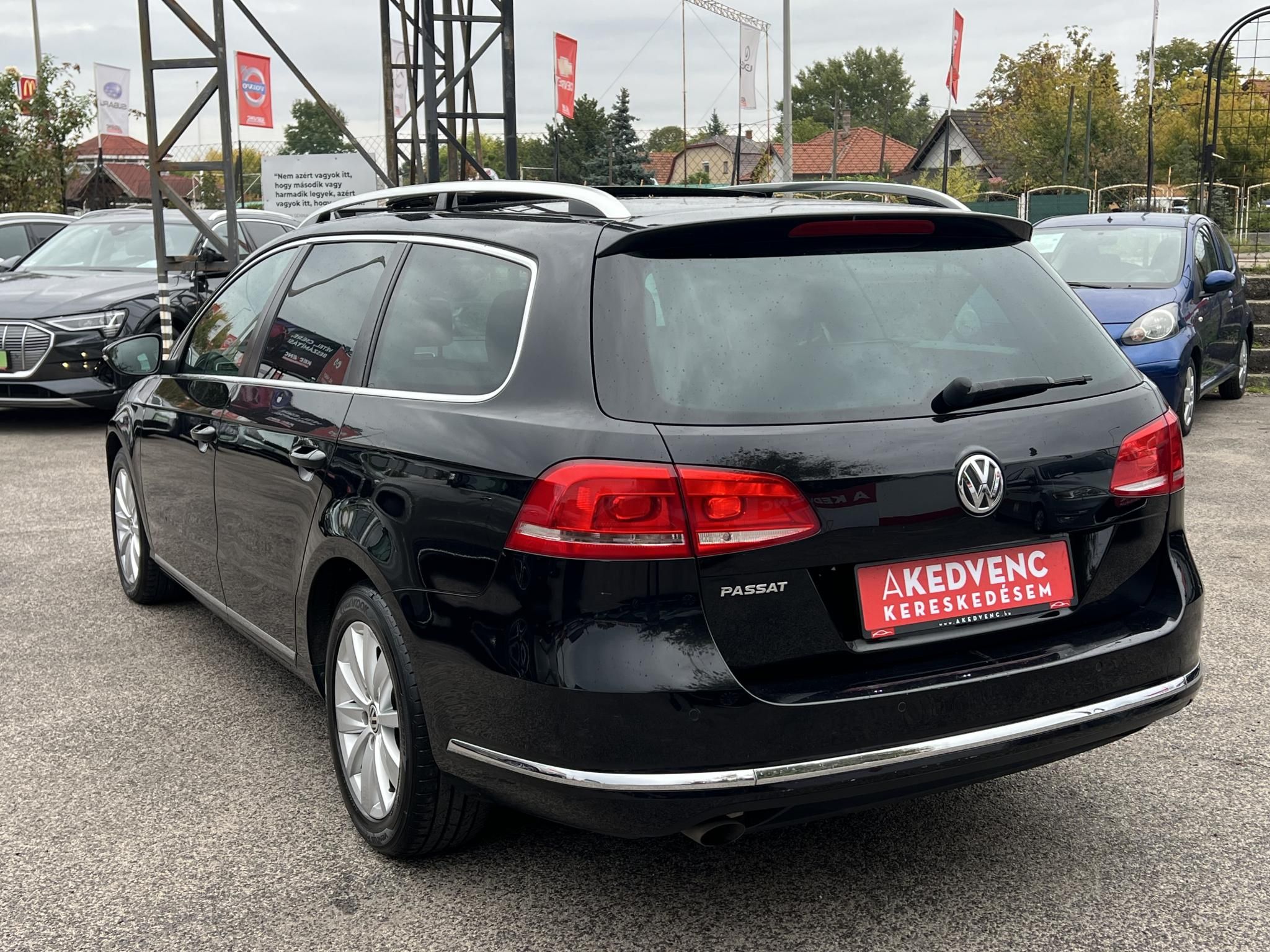 VOLKSWAGEN PASSAT VII Variant 1.6 CR TDI Comfortline BMT DSG M.o.-i. Panorámatető Tempomat Ülésfűtés Bluetooth Vezérlés cserélve!