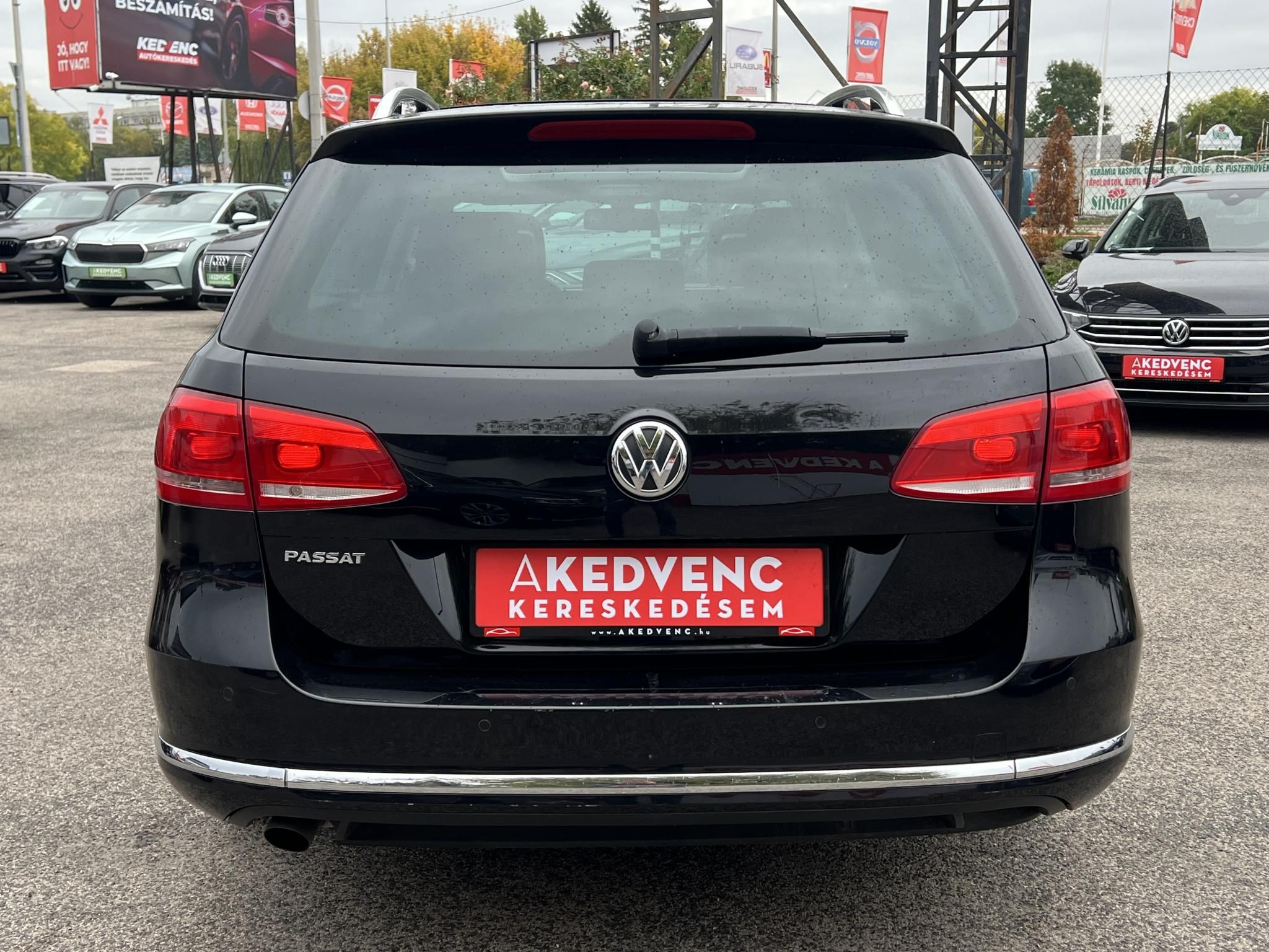 VOLKSWAGEN PASSAT VII Variant 1.6 CR TDI Comfortline BMT DSG M.o.-i. Panorámatető Tempomat Ülésfűtés Bluetooth Vezérlés cserélve!